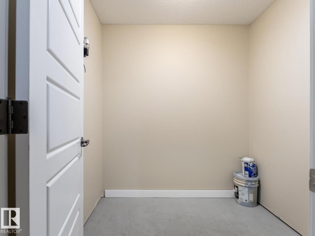 E4485742_50.jpg