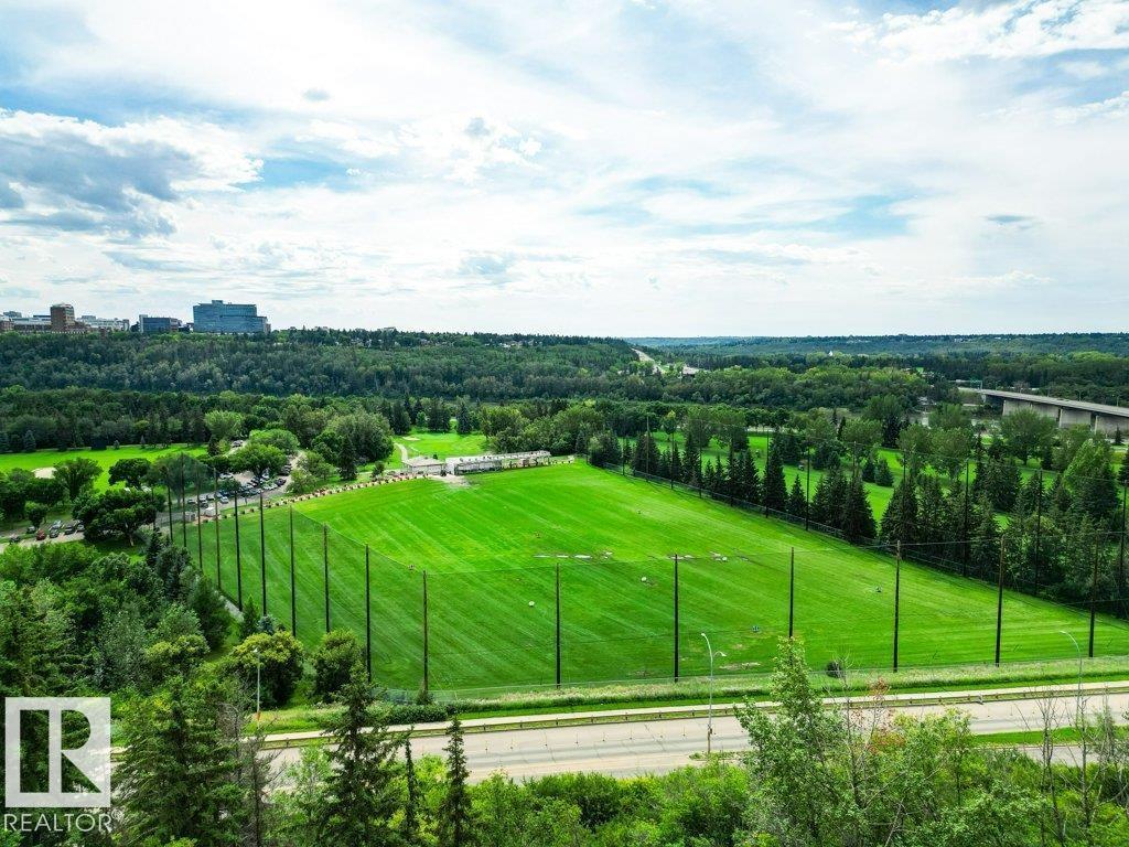 E4506925_72.jpg