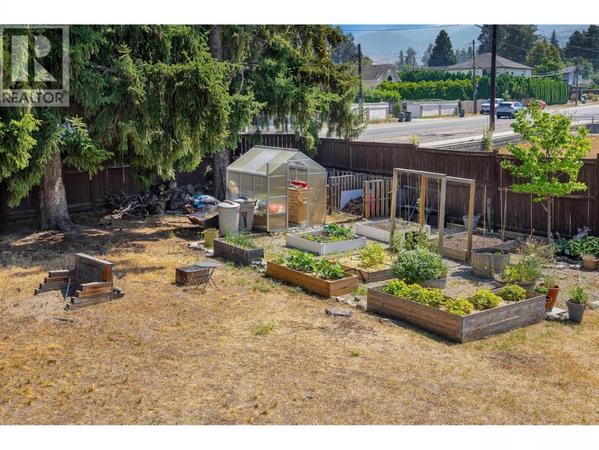 10396299_17.jpg