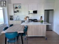 10389385_2.jpg