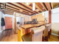 10392291_3.jpg