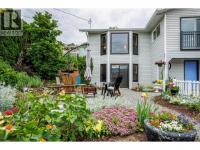 10389469_2.jpg